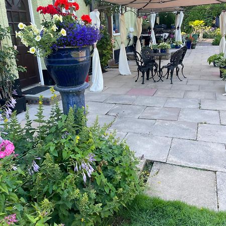 Pear Tree House 2 Bed Apartment Hartford  外观 照片